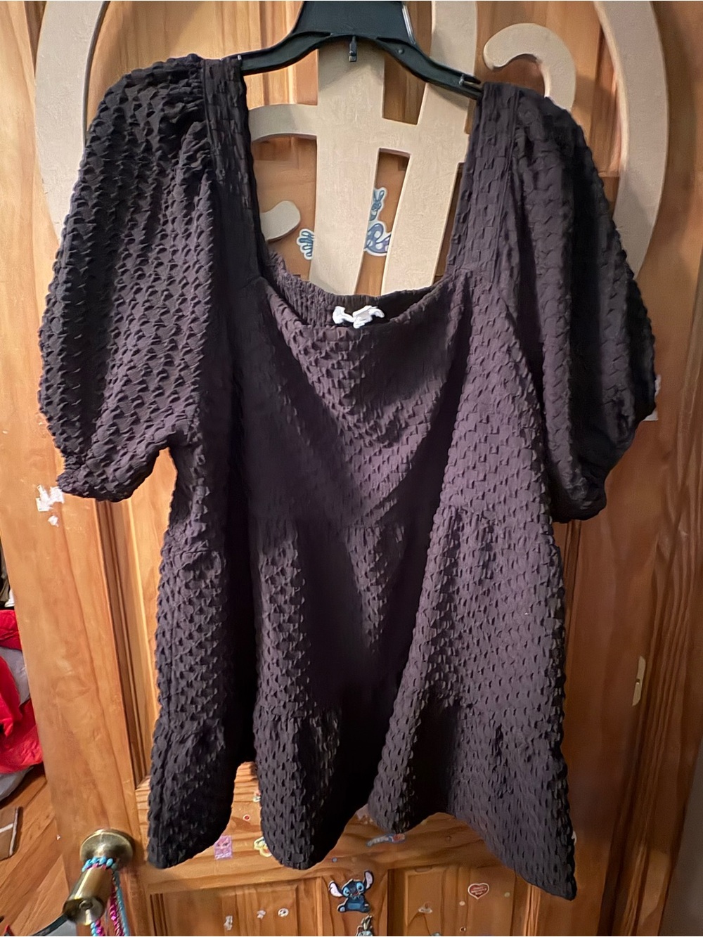 Black Textured Puff-Sleeve Tunic Top